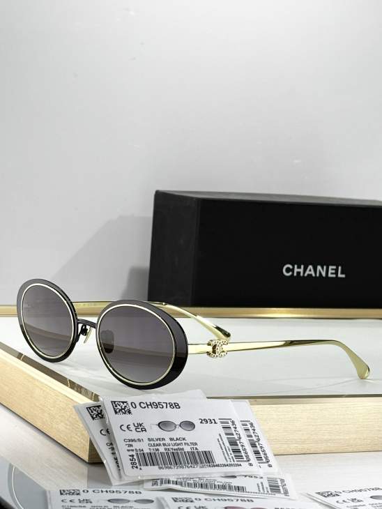 Picture of Chanel Sunglasses _SKUfw77838442fw
